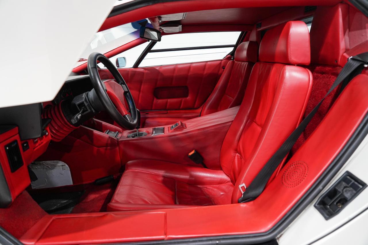 Lamborghini-Countach-1989-7