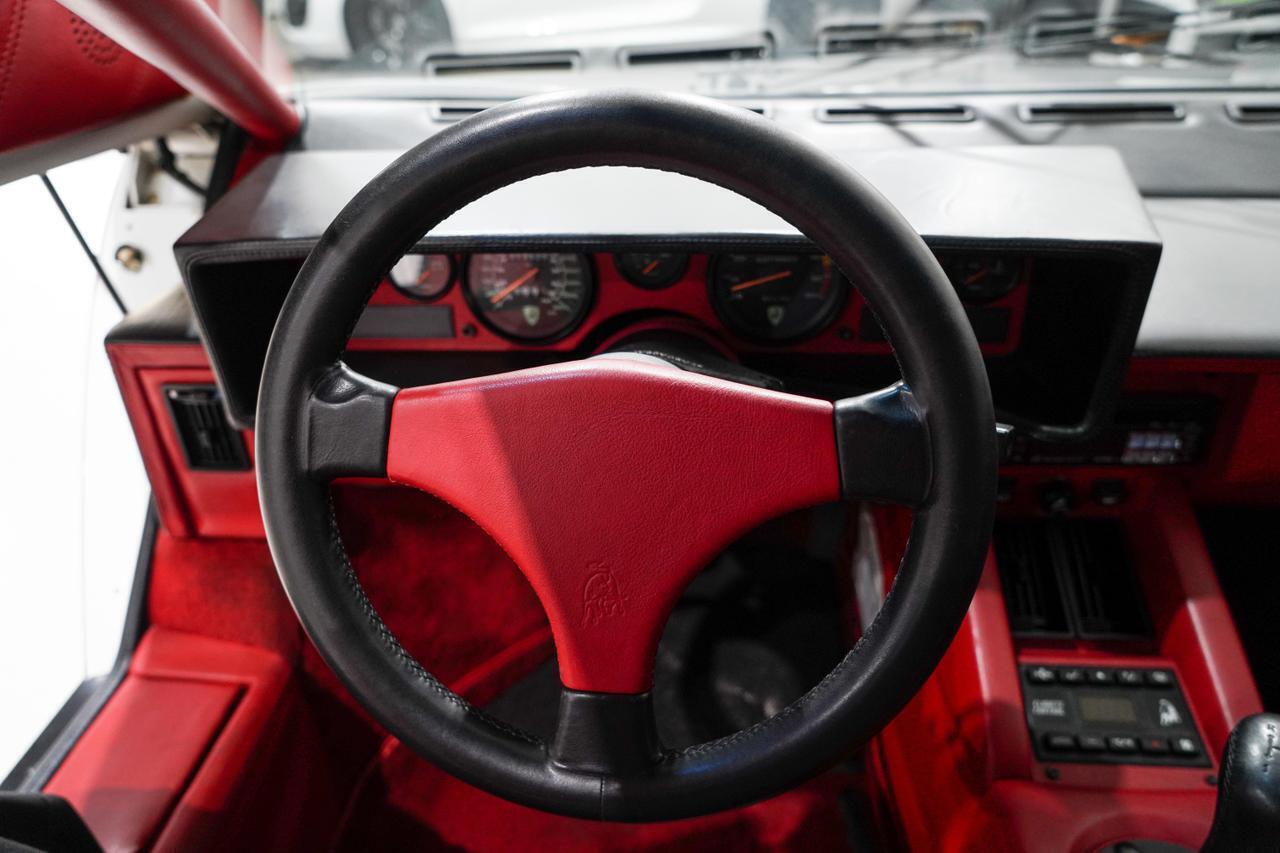 Lamborghini-Countach-1989-9