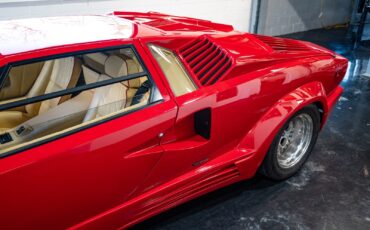 Lamborghini-Countach-1990-coupe-10
