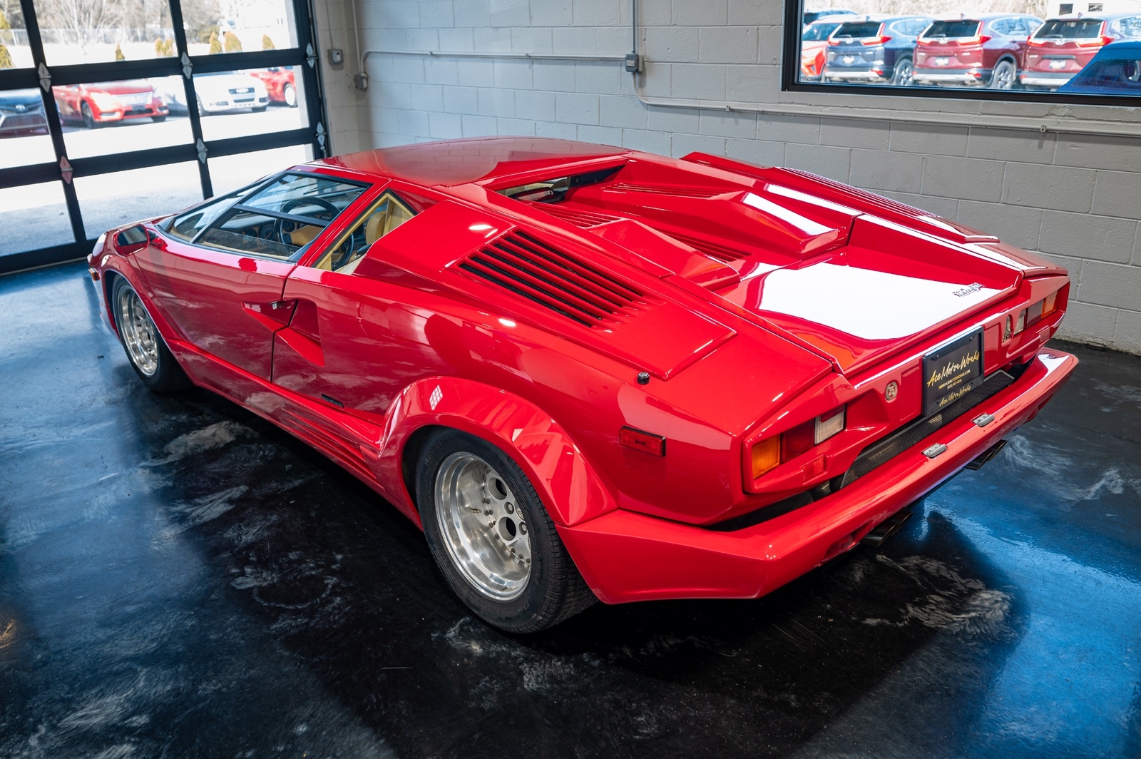 Lamborghini-Countach-1990-coupe-18
