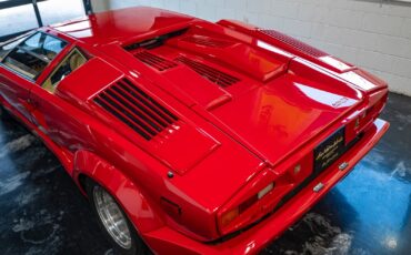 Lamborghini-Countach-1990-coupe-19