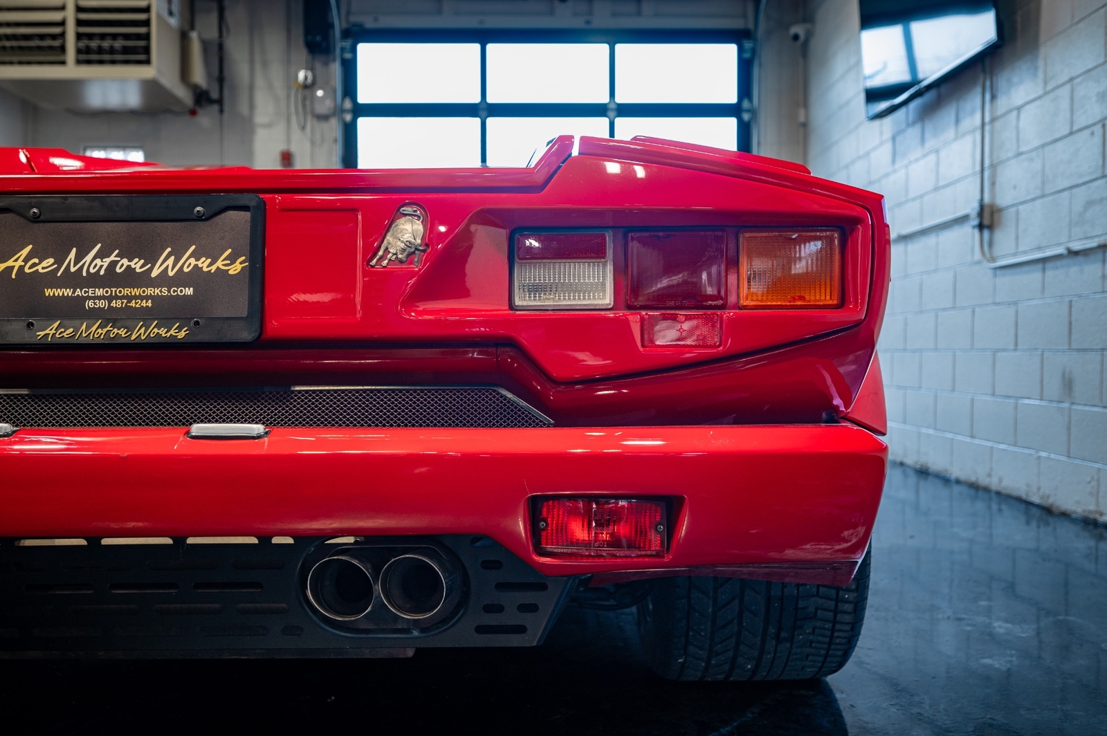 Lamborghini-Countach-1990-coupe-28