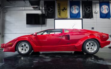 Lamborghini-Countach-1990-coupe-3