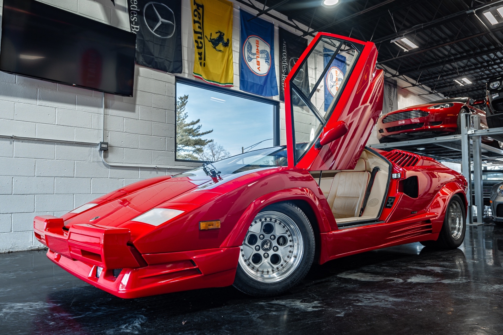 Lamborghini Countach 1990 coupe