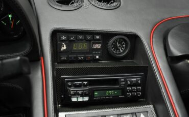 Lamborghini-Diablo-VT-1994-Coupe-11