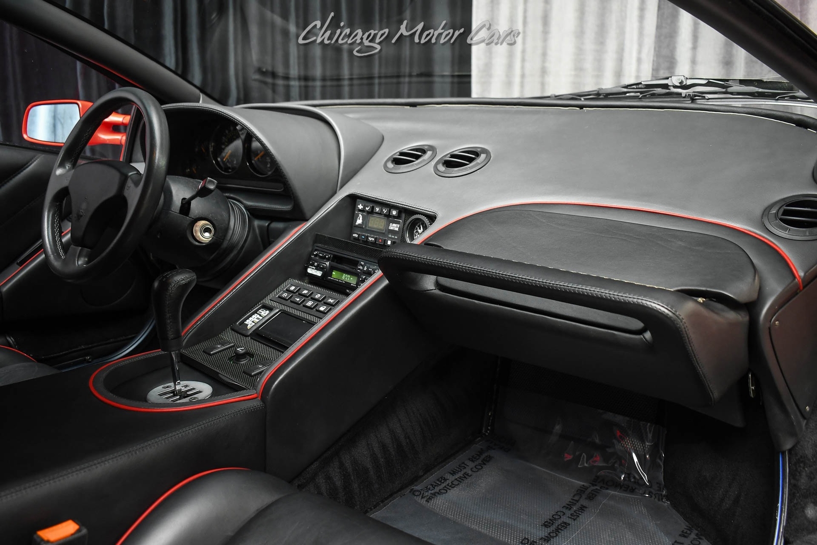 Lamborghini-Diablo-VT-1994-Coupe-17
