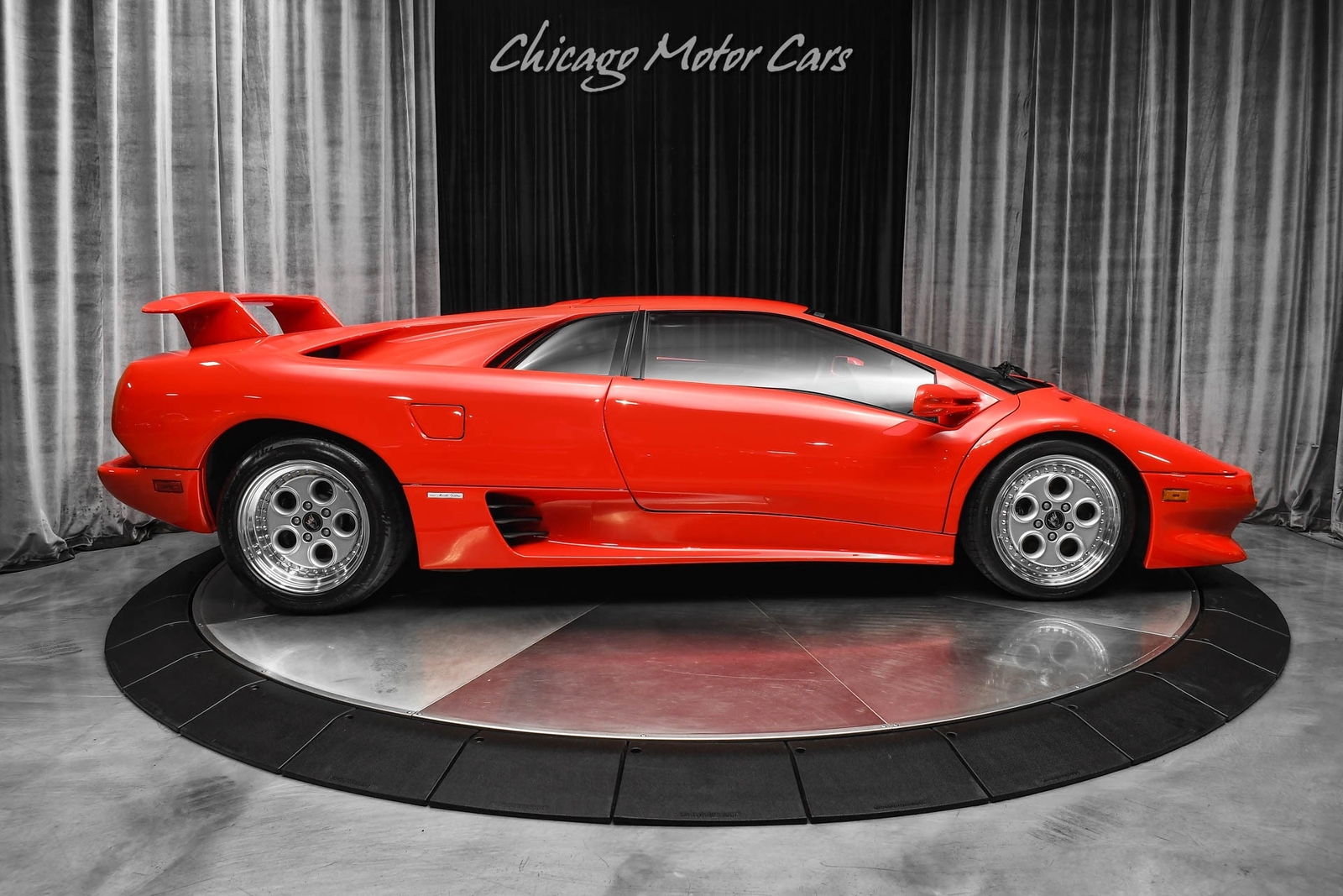 Lamborghini-Diablo-VT-1994-Coupe-38