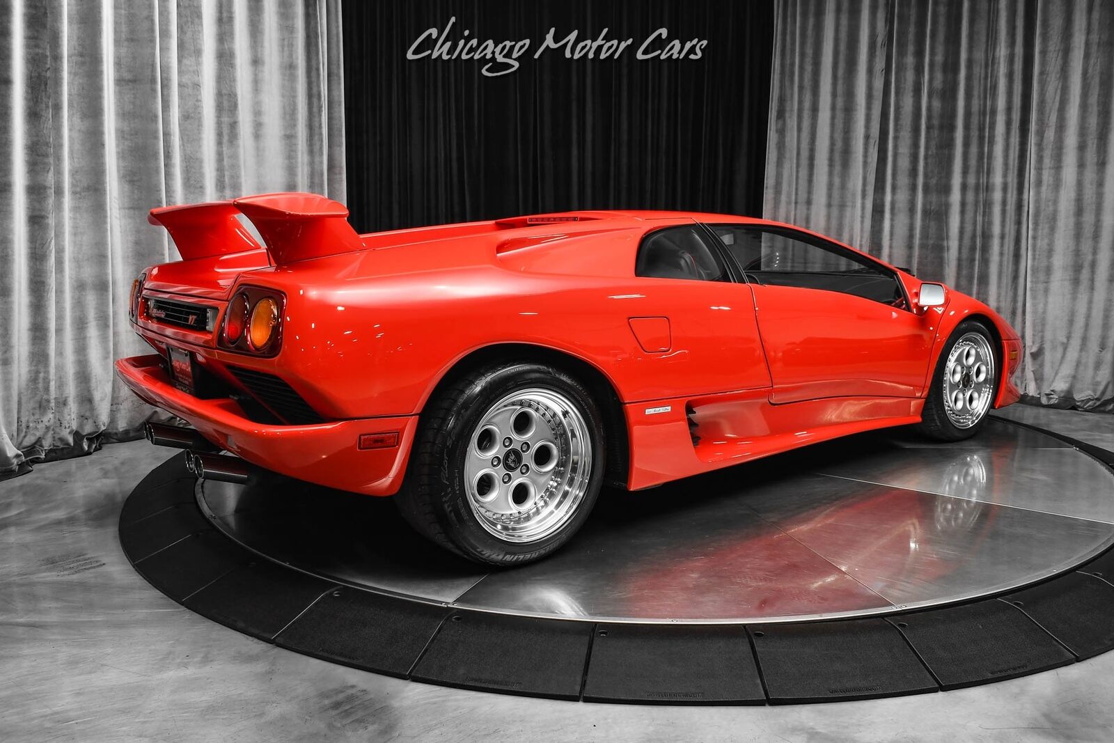 Lamborghini-Diablo-VT-1994-Coupe-4