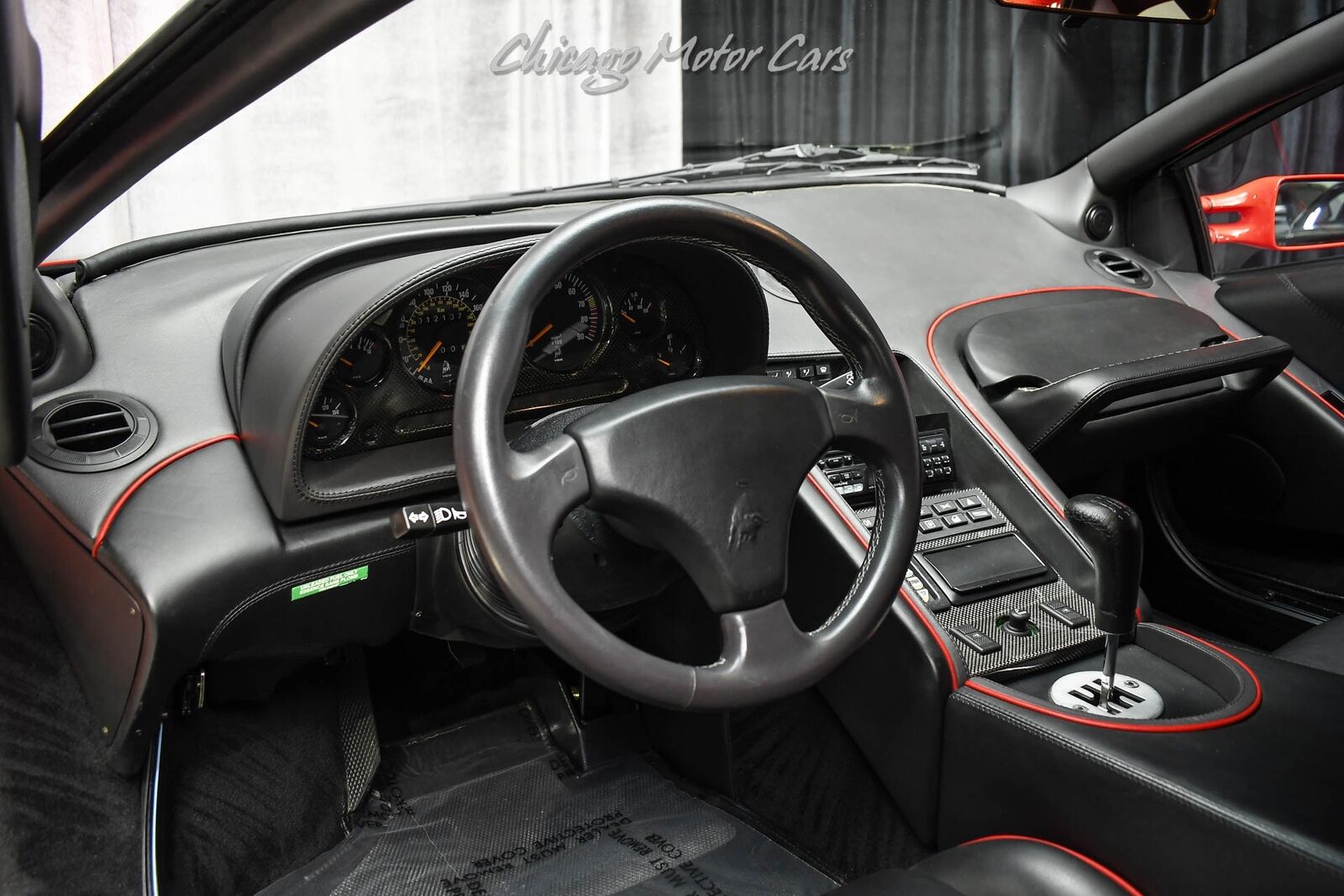 Lamborghini-Diablo-VT-1994-Coupe-7