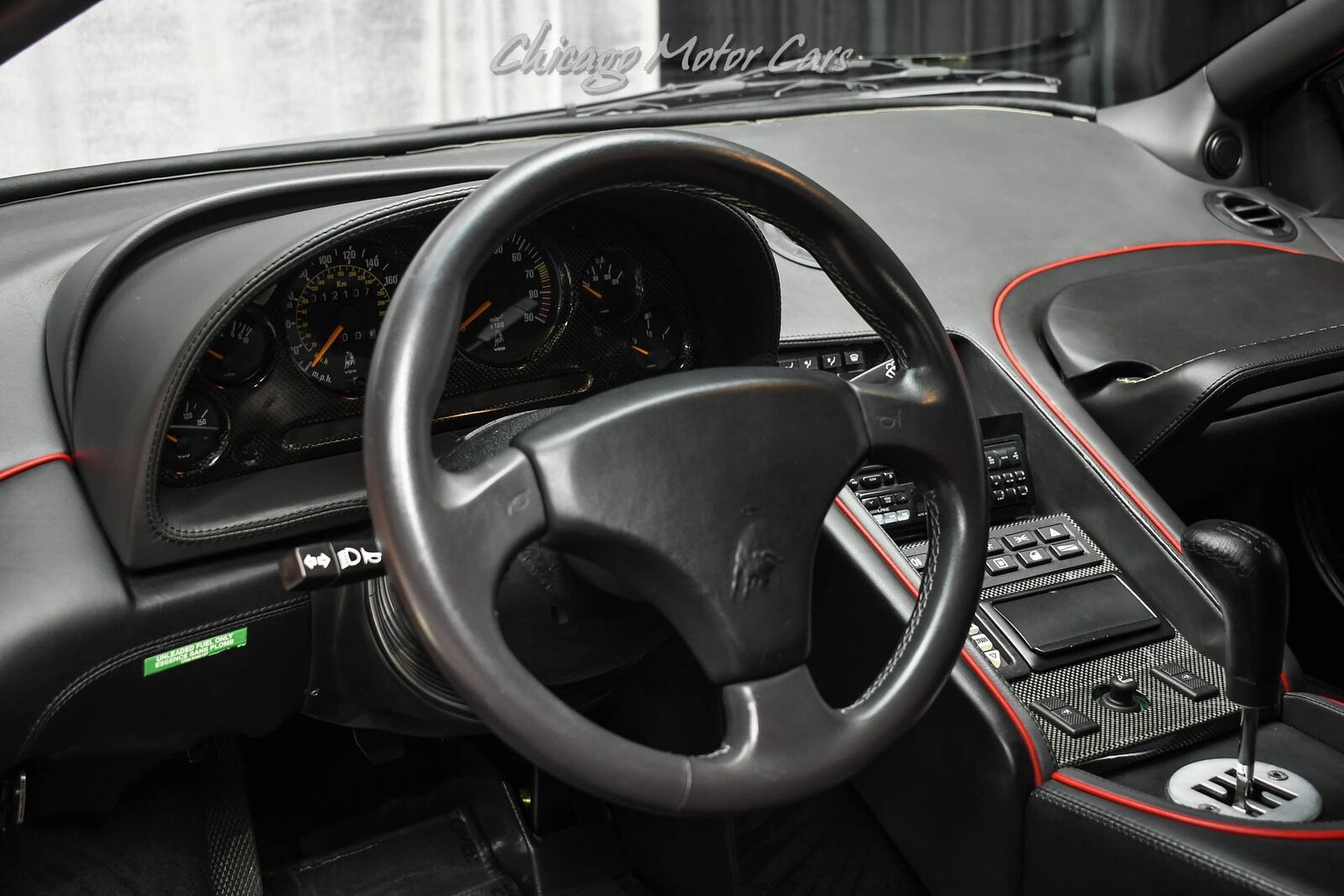 Lamborghini-Diablo-VT-1994-Coupe-8