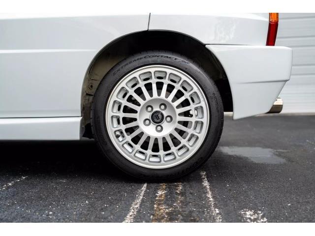 Lancia-DELTA-1993-11
