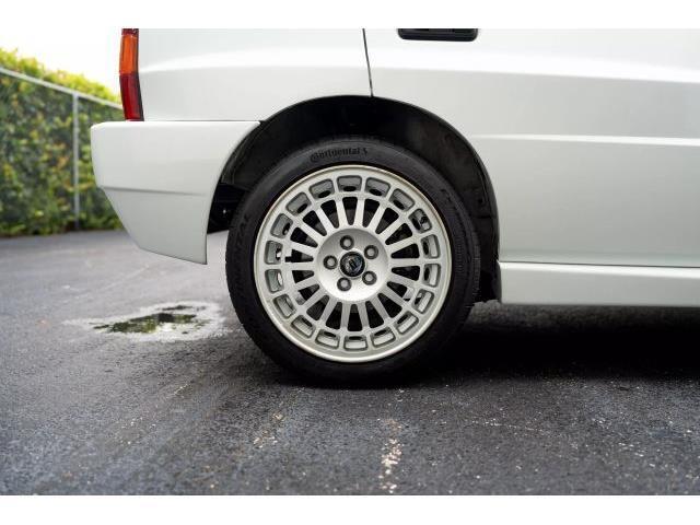 Lancia-DELTA-1993-12