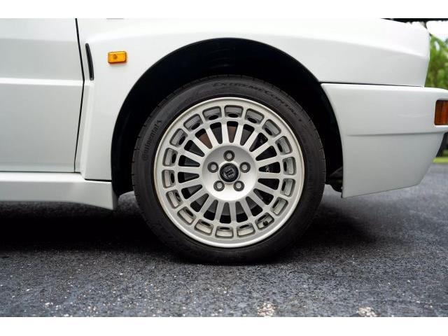 Lancia-DELTA-1993-13