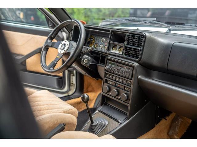 Lancia-DELTA-1993-18