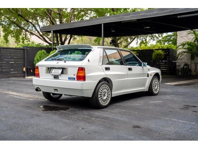Lancia-DELTA-1993-5