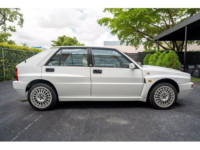 Lancia-DELTA-1993-6