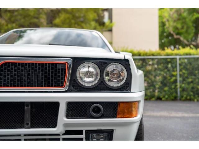 Lancia-DELTA-1993-9