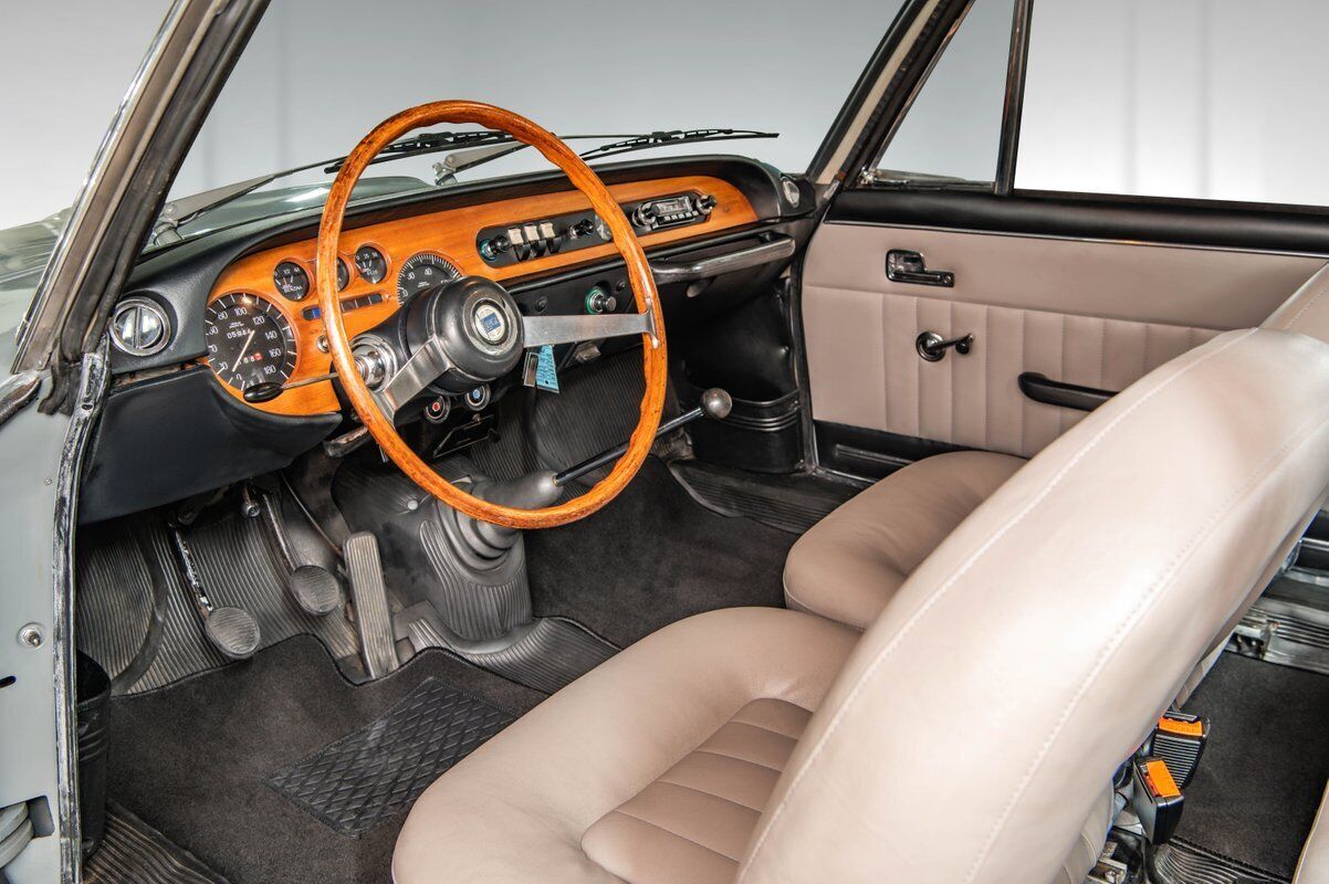 Lancia-Fulvia-1965-Coupe-9