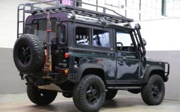 Land-Rover-Defender-1984-Coupe-17