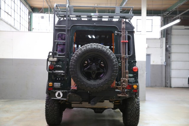 Land-Rover-Defender-1984-Coupe-20