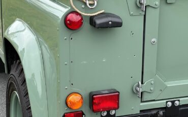 Land-Rover-Defender-1986-10