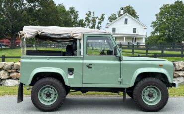 Land-Rover-Defender-1986-15