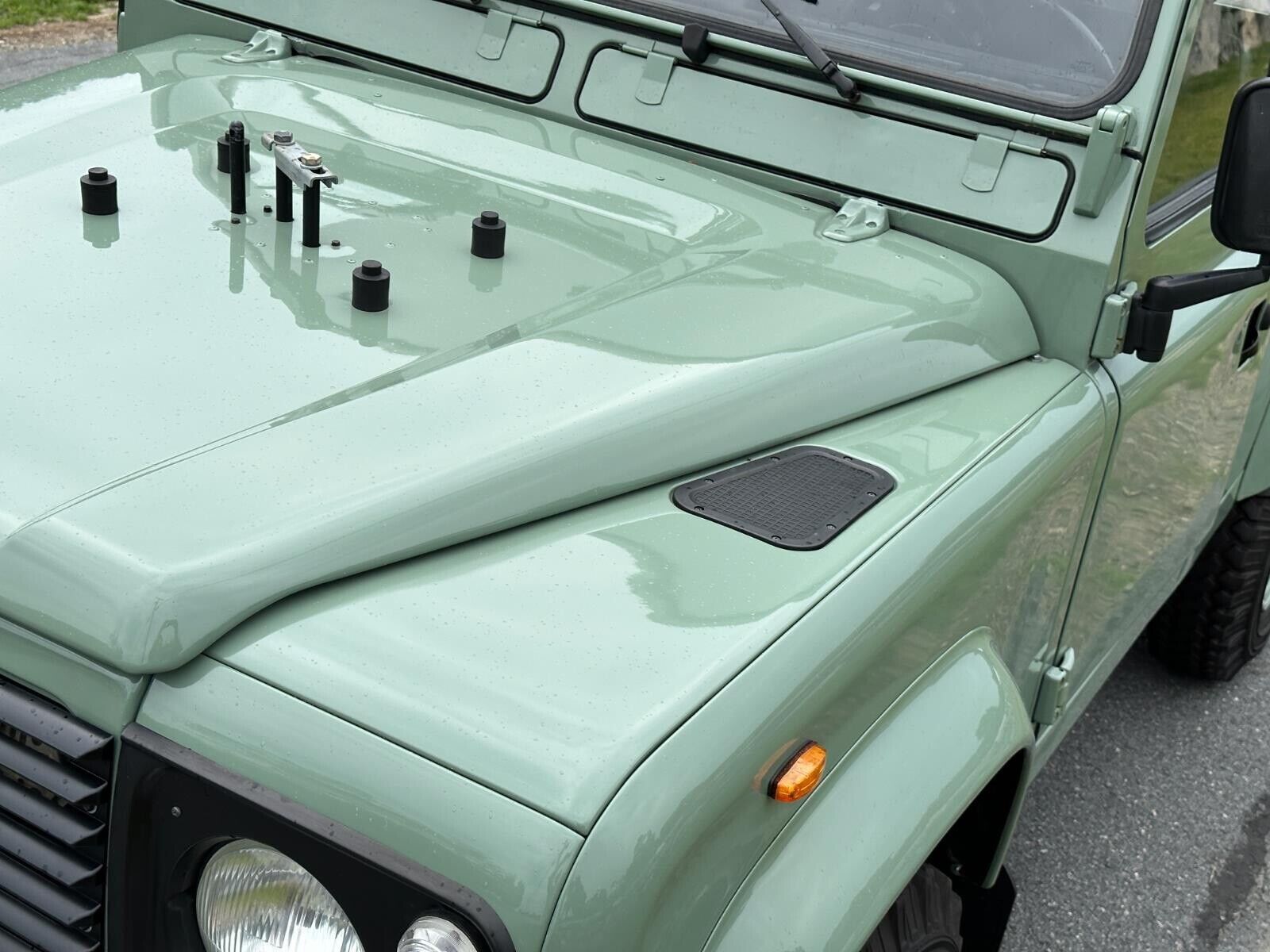 Land-Rover-Defender-1986-18