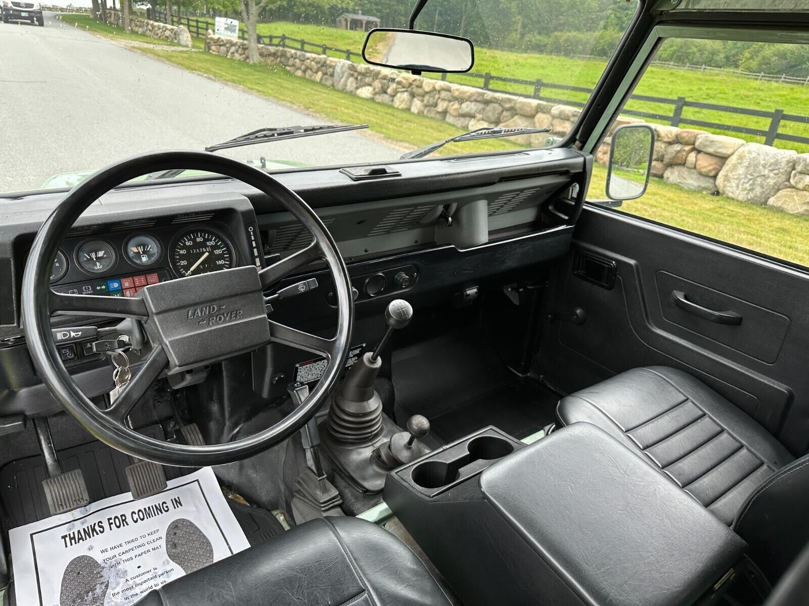 Land-Rover-Defender-1986-22