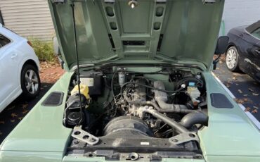 Land-Rover-Defender-1986-37
