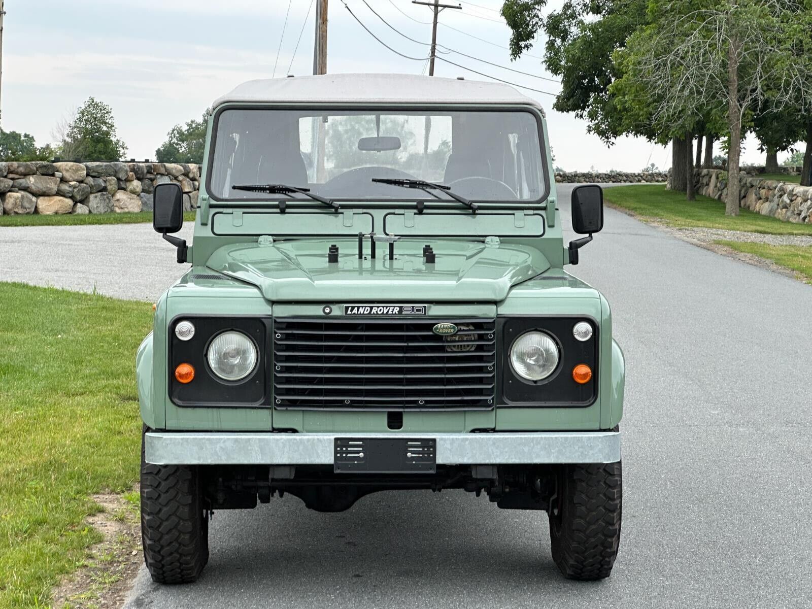 Land-Rover-Defender-1986-5