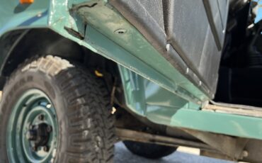 Land-Rover-Defender-1986-SUV-13