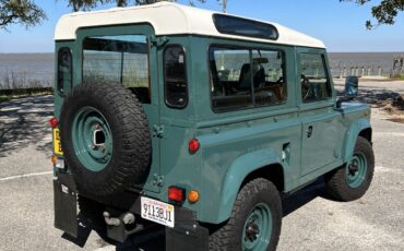 Land-Rover-Defender-1986-SUV-2