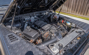Land-Rover-Defender-1988-Other-19
