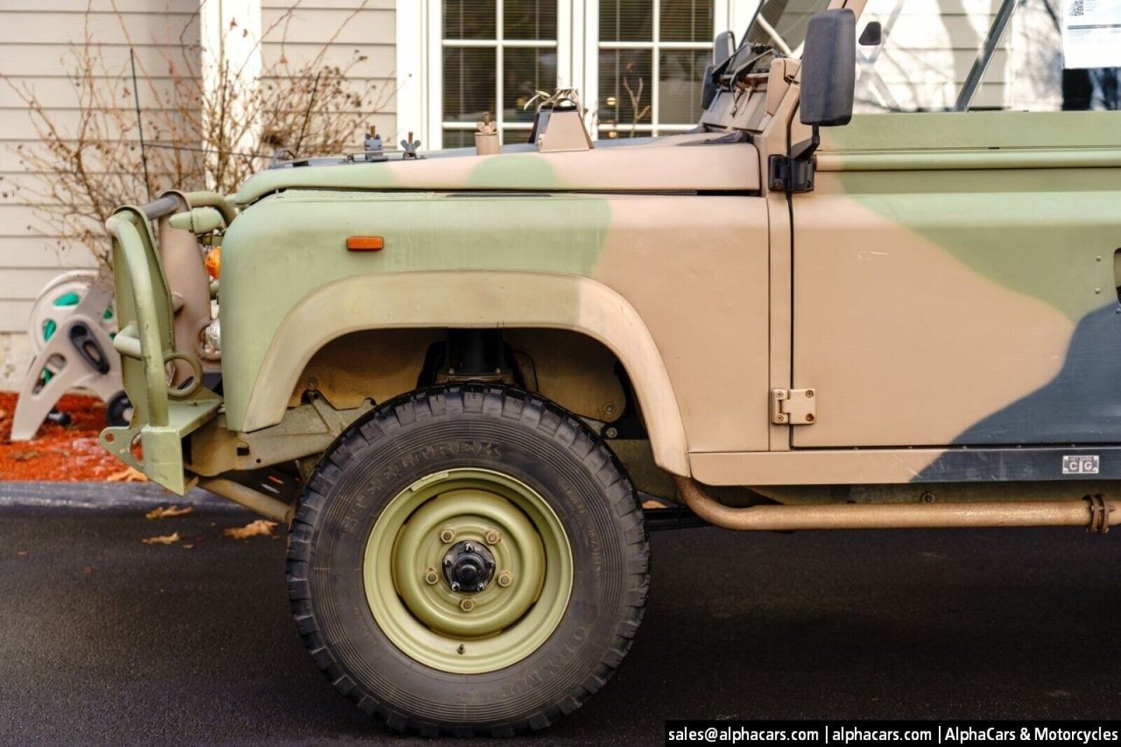 Land-Rover-Defender-1989-Pickup-Truck-16