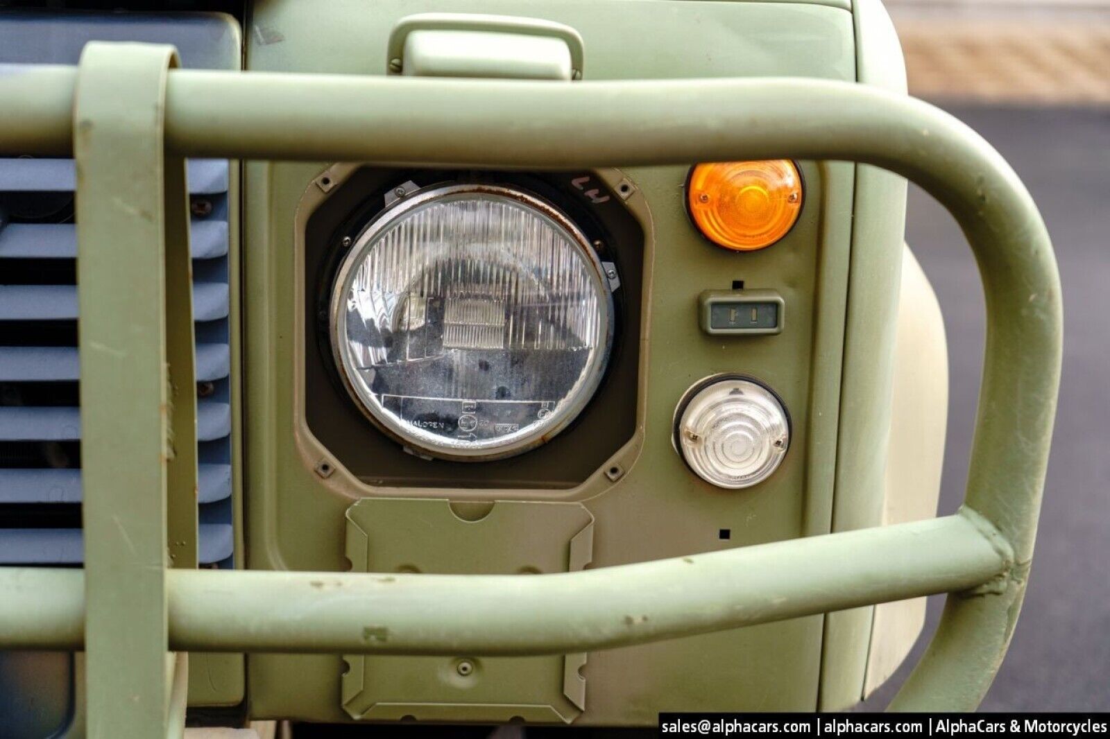 Land-Rover-Defender-1989-Pickup-Truck-20