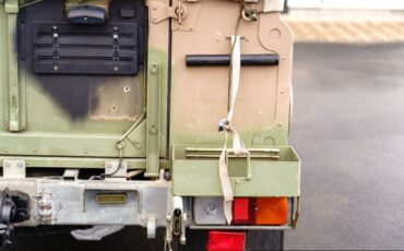 Land-Rover-Defender-1989-Pickup-Truck-30