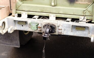 Land-Rover-Defender-1989-Pickup-Truck-31