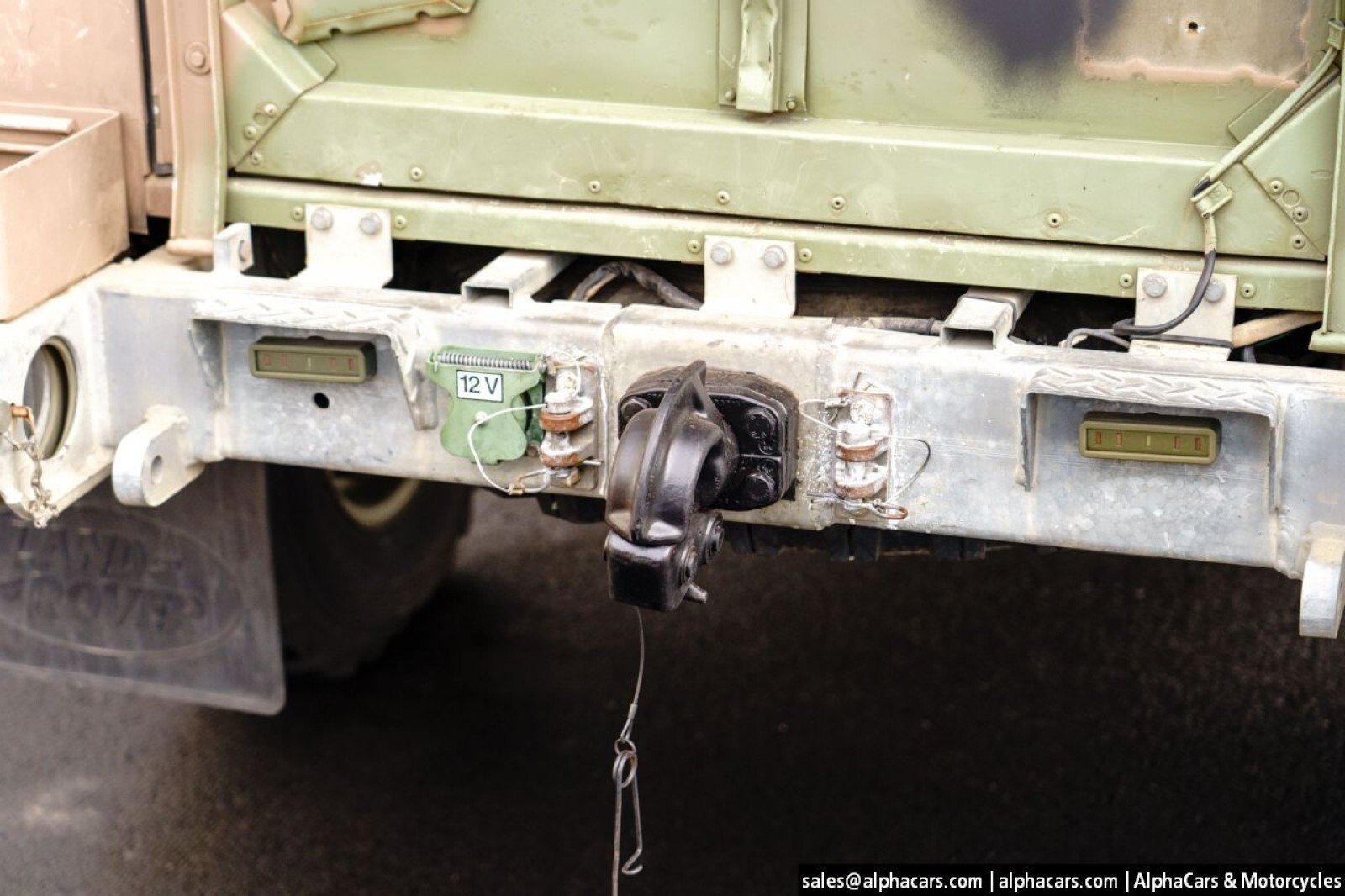 Land-Rover-Defender-1989-Pickup-Truck-31