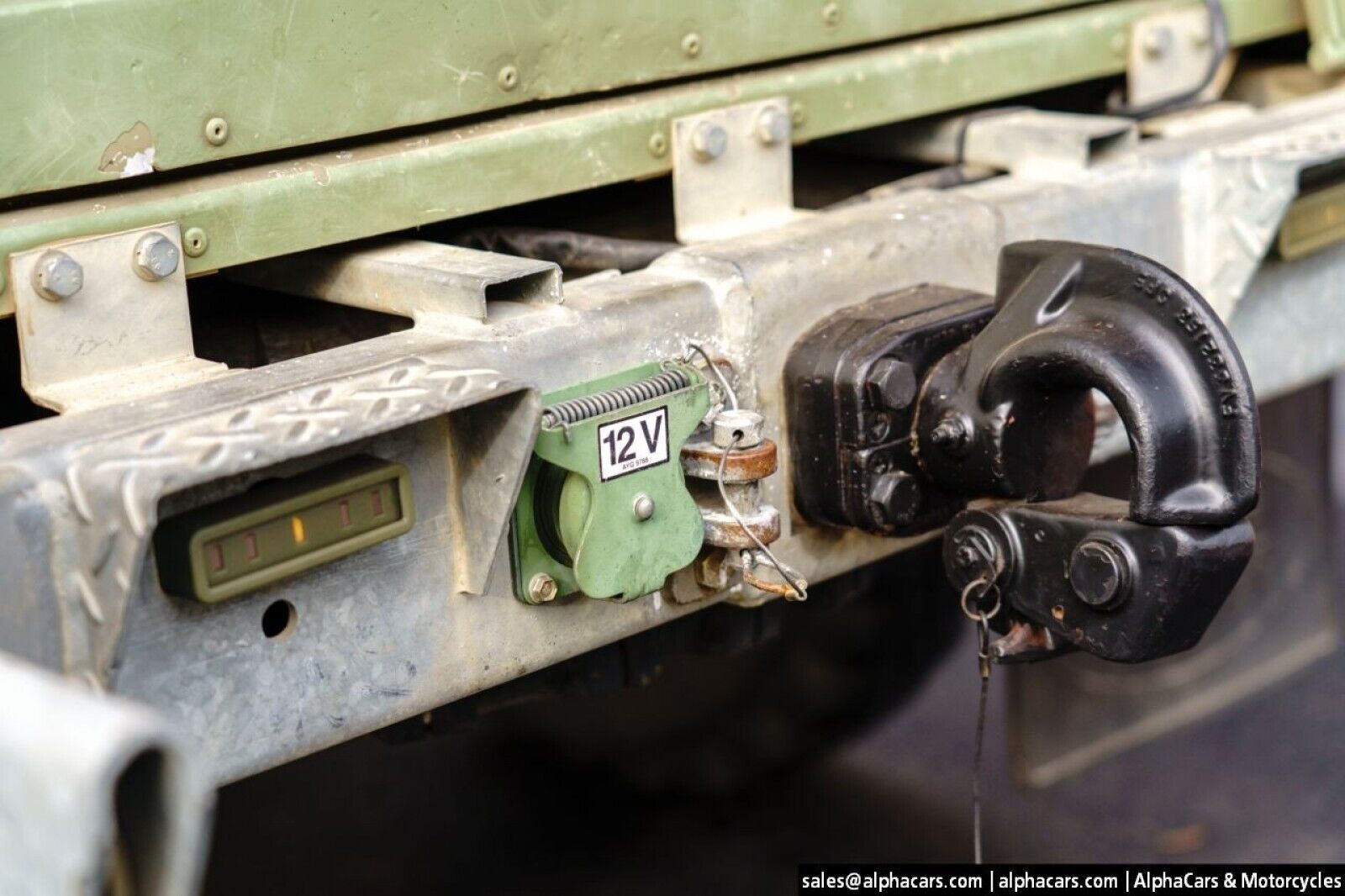 Land-Rover-Defender-1989-Pickup-Truck-34