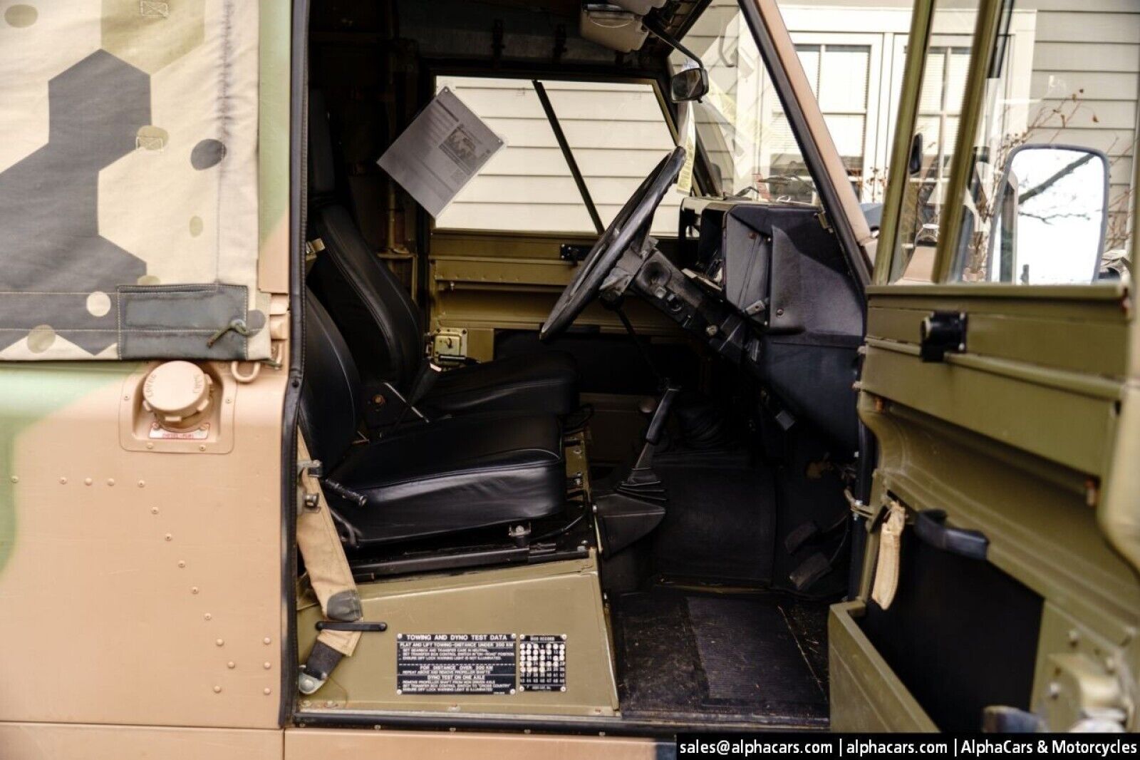 Land-Rover-Defender-1989-Pickup-Truck-36