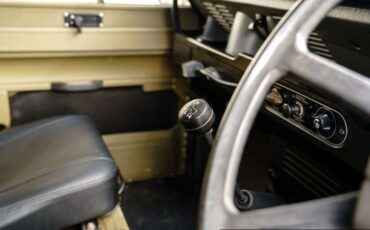 Land-Rover-Defender-1989-Pickup-Truck-37