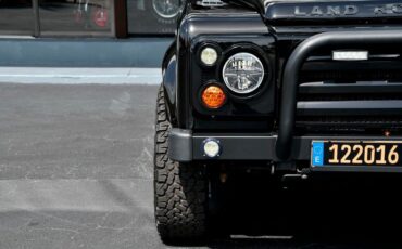 Land-Rover-Defender-1989-SUV-5