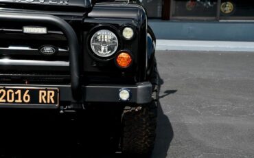 Land-Rover-Defender-1989-SUV-6