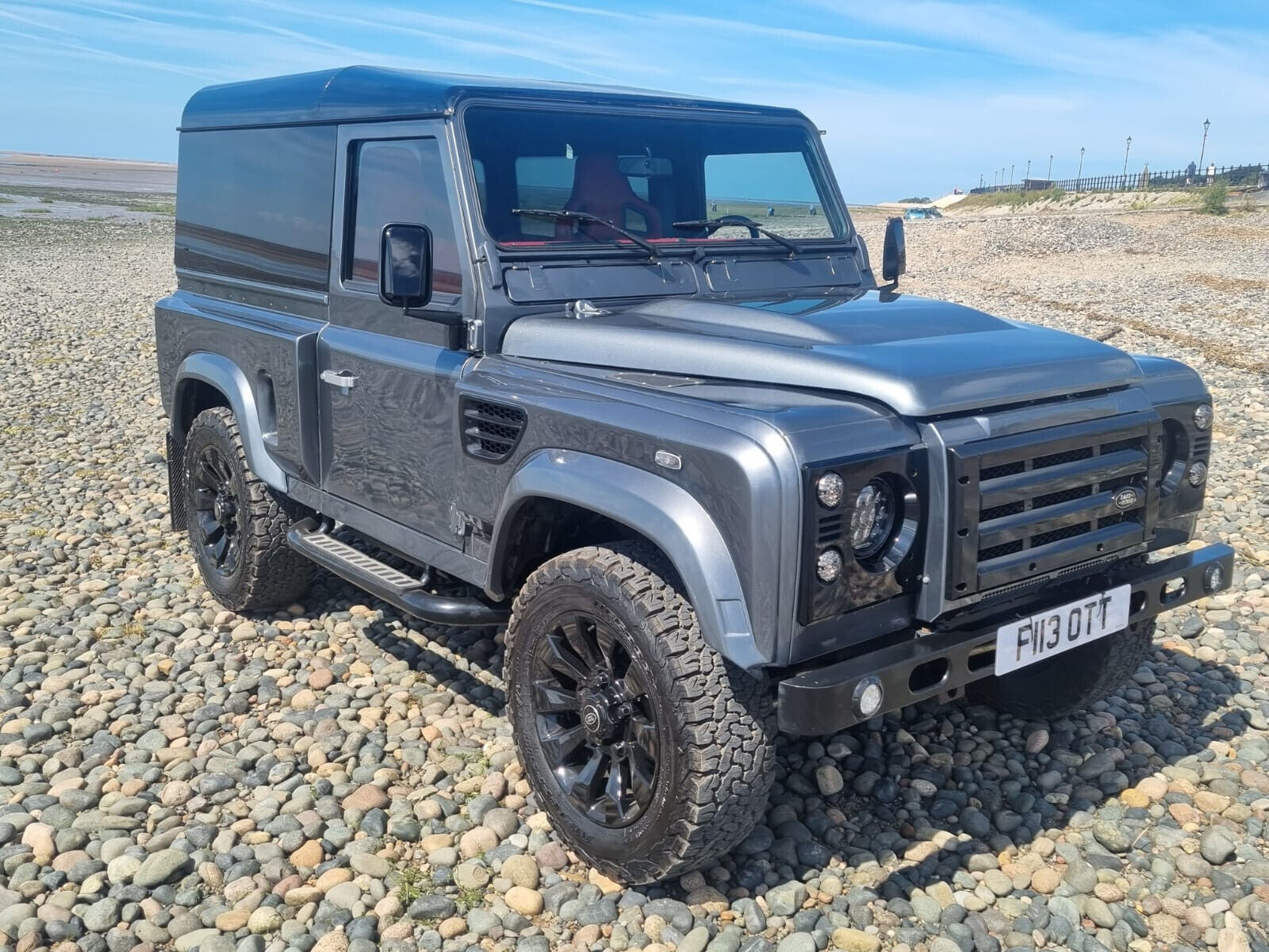 Land Rover Defender 1989