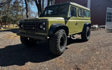Land-Rover-Defender-1990-10