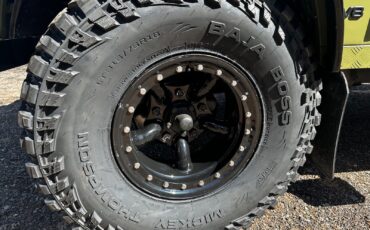 Land-Rover-Defender-1990-12