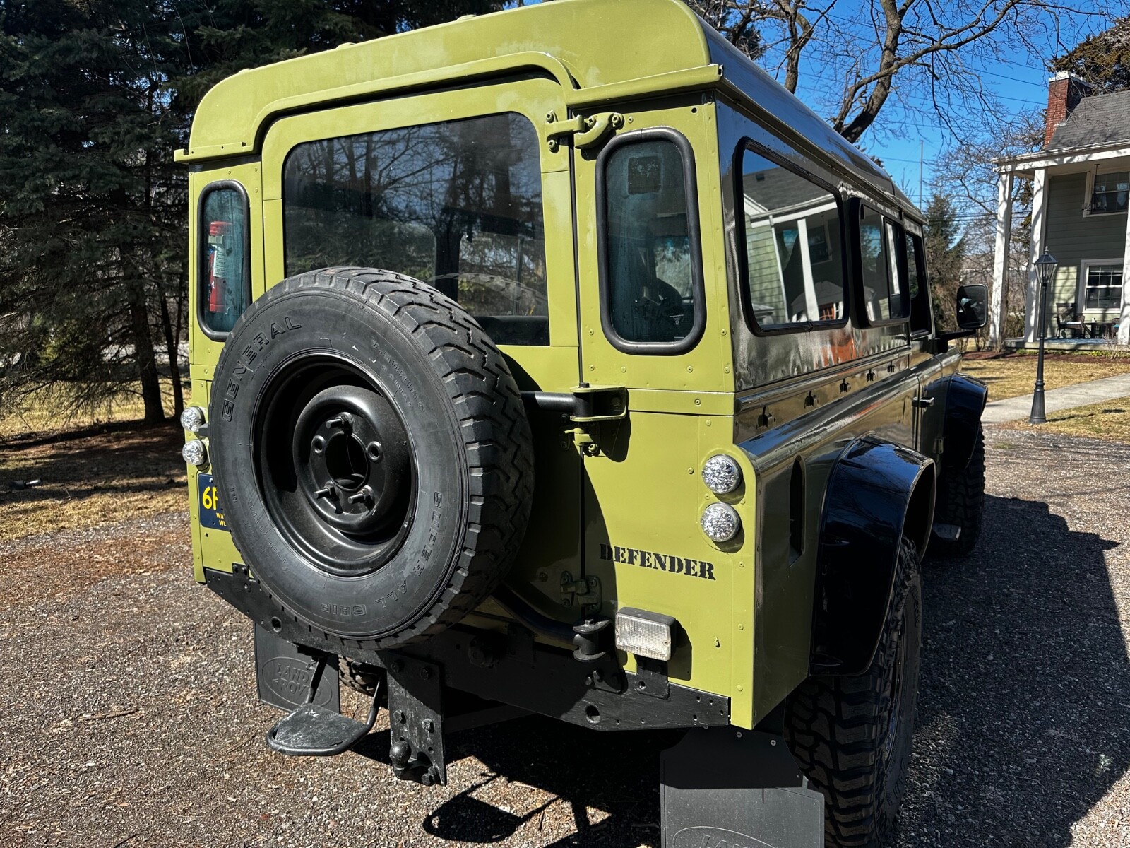 Land-Rover-Defender-1990-16