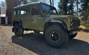 Land-Rover-Defender-1990
