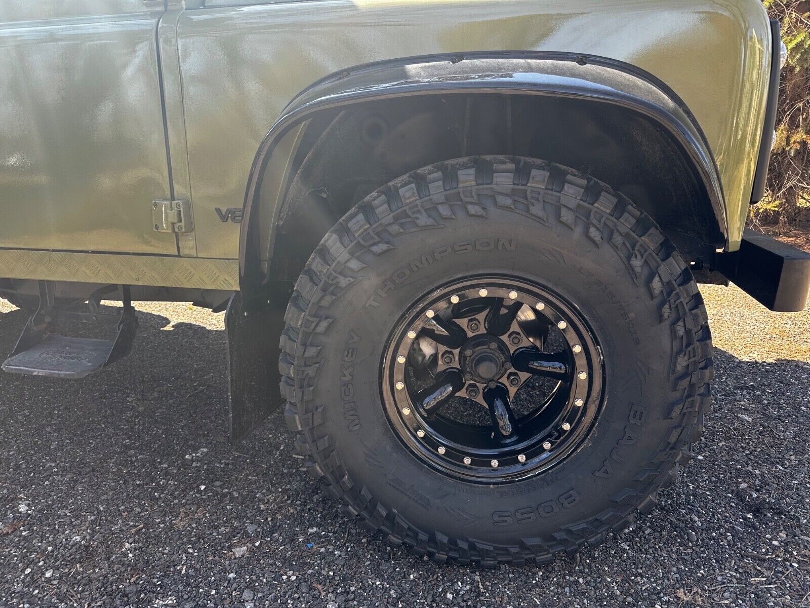 Land-Rover-Defender-1990-4