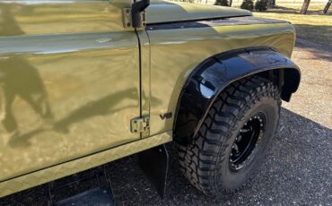 Land-Rover-Defender-1990-5